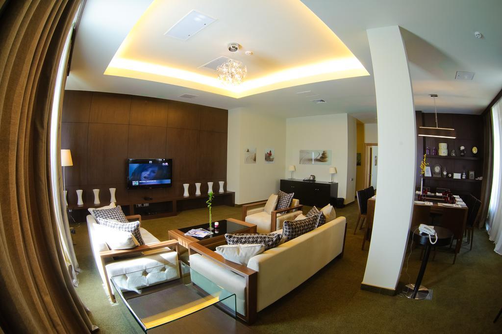 Voyage Hotel Karaganda Exterior photo